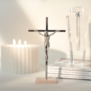 Standing crucifix metal