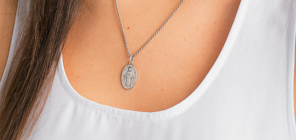 5 Reasons to Wear a Miraculous Medal – Christian Catholic Media