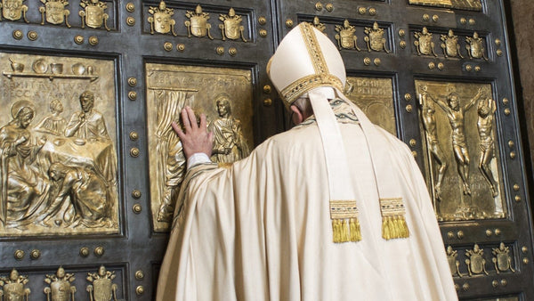 Pope Francis opening Holy Door, 2015