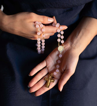 Pink quartz rosary bead