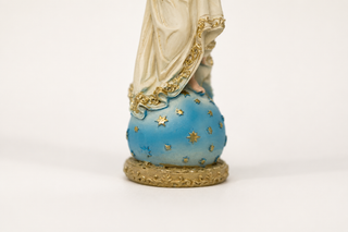 Child Jesus Blessing Statue 