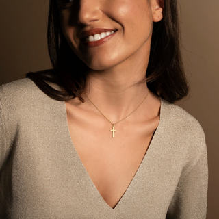 CROSS PENDANT - GOLDEN SILVER
