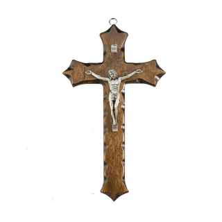 Crucifix with three lobed points