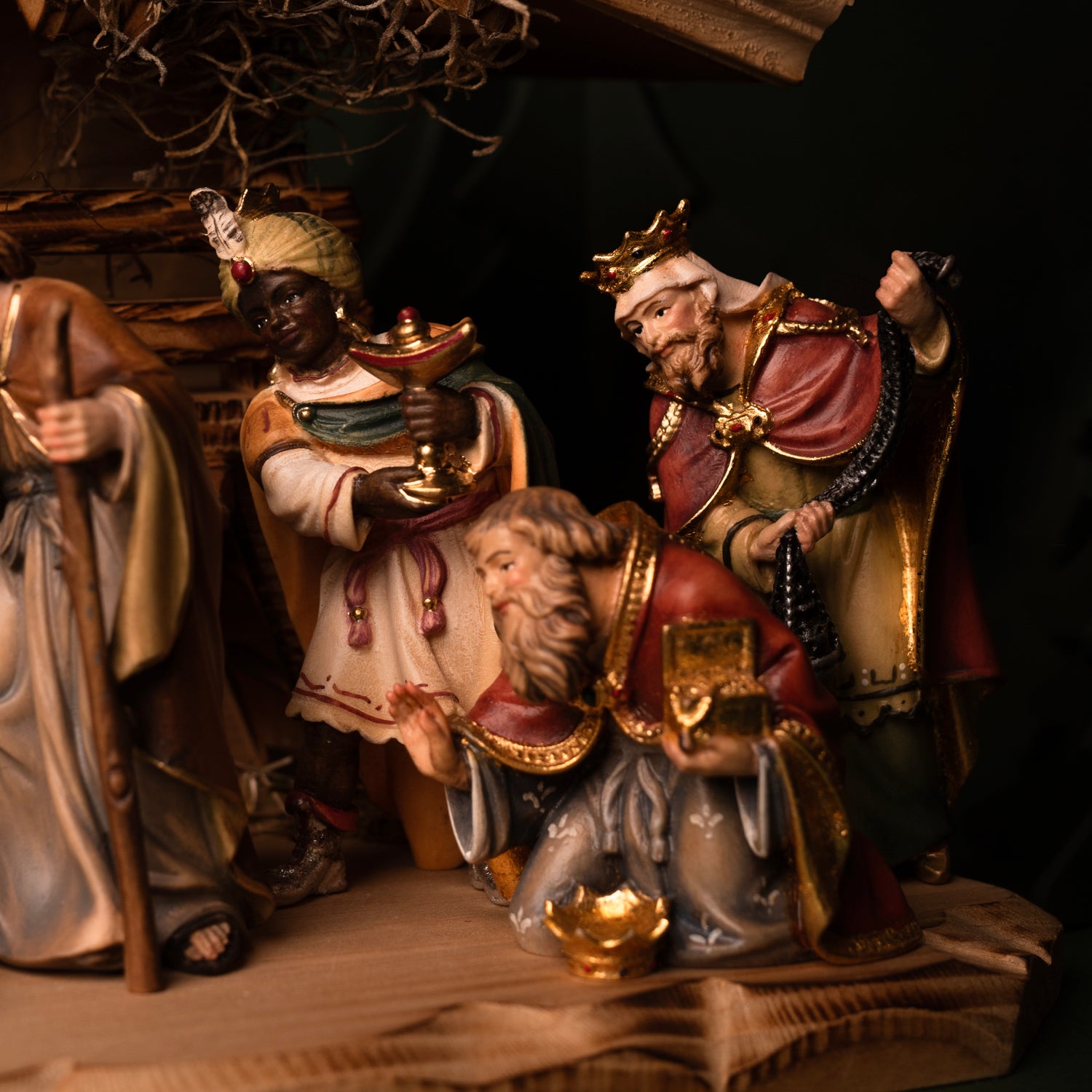 Ready to Ship...large Spaced Roof Stable/crèche, Very Sturdy All Wood Stable , Display Nativity Scene, Christmas Manger, Holiday Decor, - UK Ready to Ship...large Spaced Roof Stable/crèche, Very Sturdy All Wood Stable , Display Nativity Scene, Christmas Manger, Holiday Decor, - UK