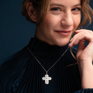 Ciondolo Croce in Argento 925 - Uomo Donna Bambini - Simbolo di Fede Ciondolo Croce in Argento 925 - Uomo Donna Bambini - Simbolo di Fede