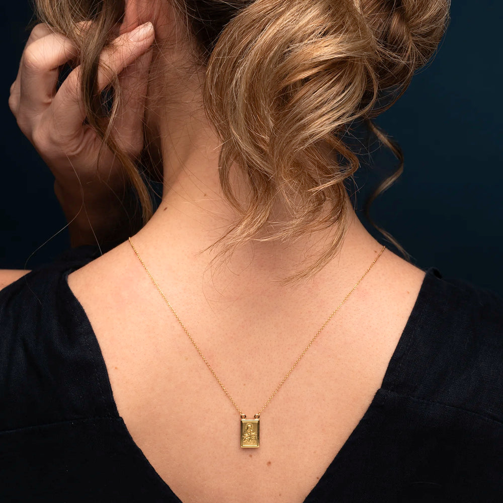 Scapular necklace yellow gold