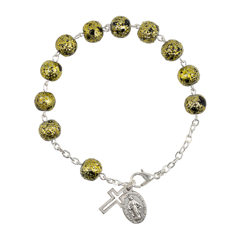 Rosary bracelet with glass beads in black and golden color