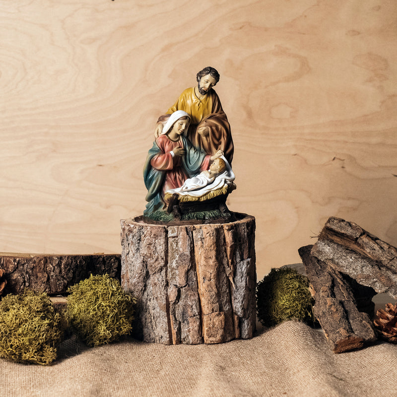 Resin statue with the Nativity scene